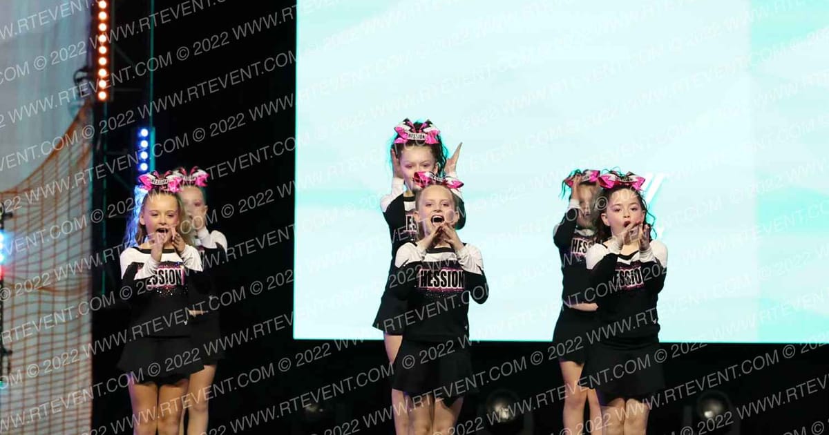 Hession Cheer Academy Pink Blaze · The Midwest Regional Summit