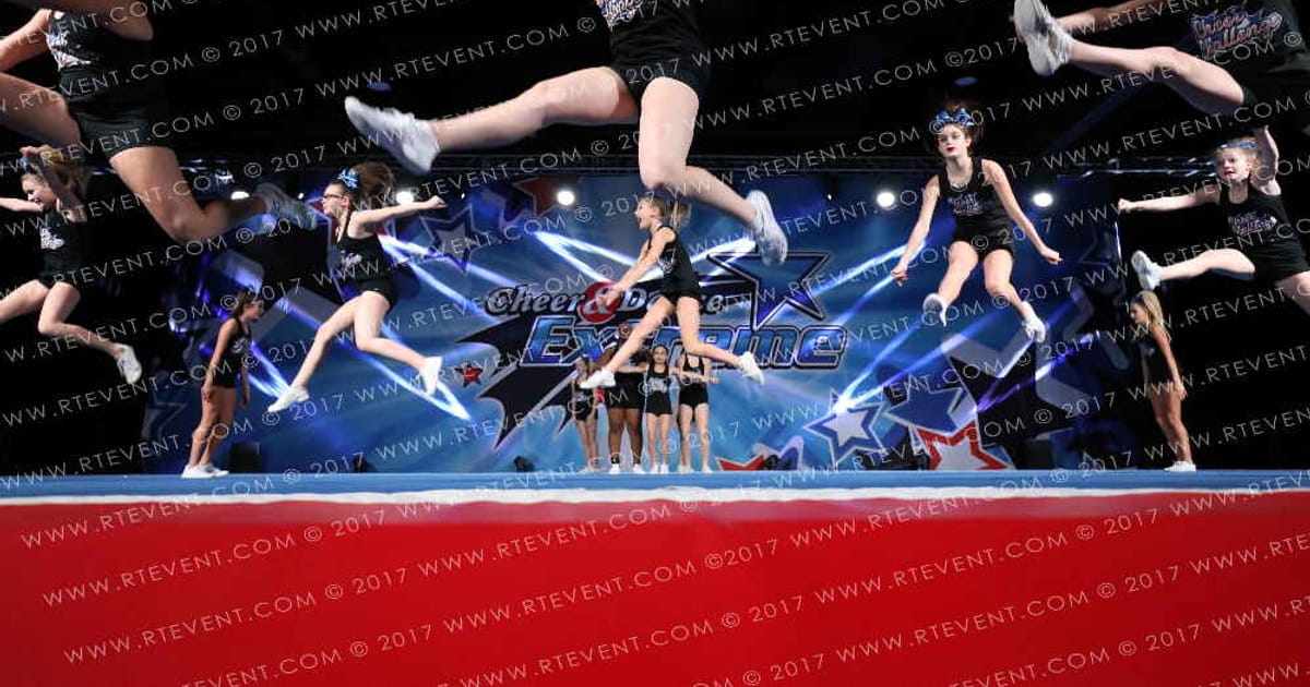 Cheer Challenge Glamour Girls · Holiday Spectacular