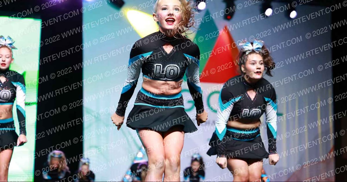Lake Oconee Cheer Company Venom · The Southeast Regional Summit