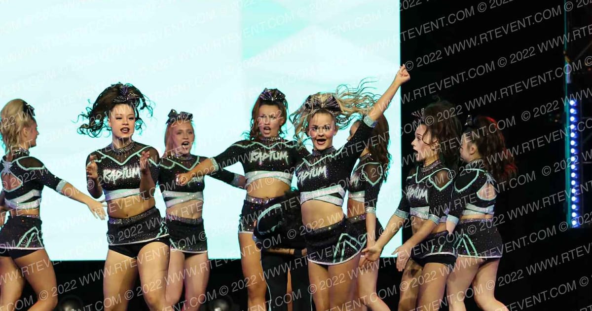 Element Elite Tumbling & Cheer Radium · The Midwest Regional Summit