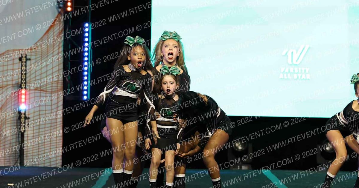 GU Shamrocks Classy Clovers · The Midwest Regional Summit