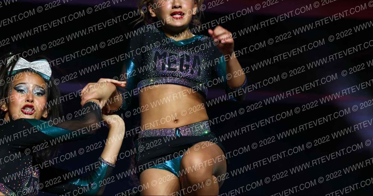 Mega Cheer Xplosion · The West Regional Summit