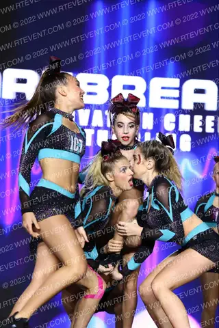 Innovation Cheer & Tumbling Heartbreakers