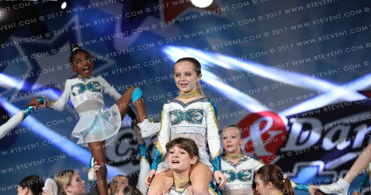 Chesapeake Elite Majesty · Holiday Spectacular