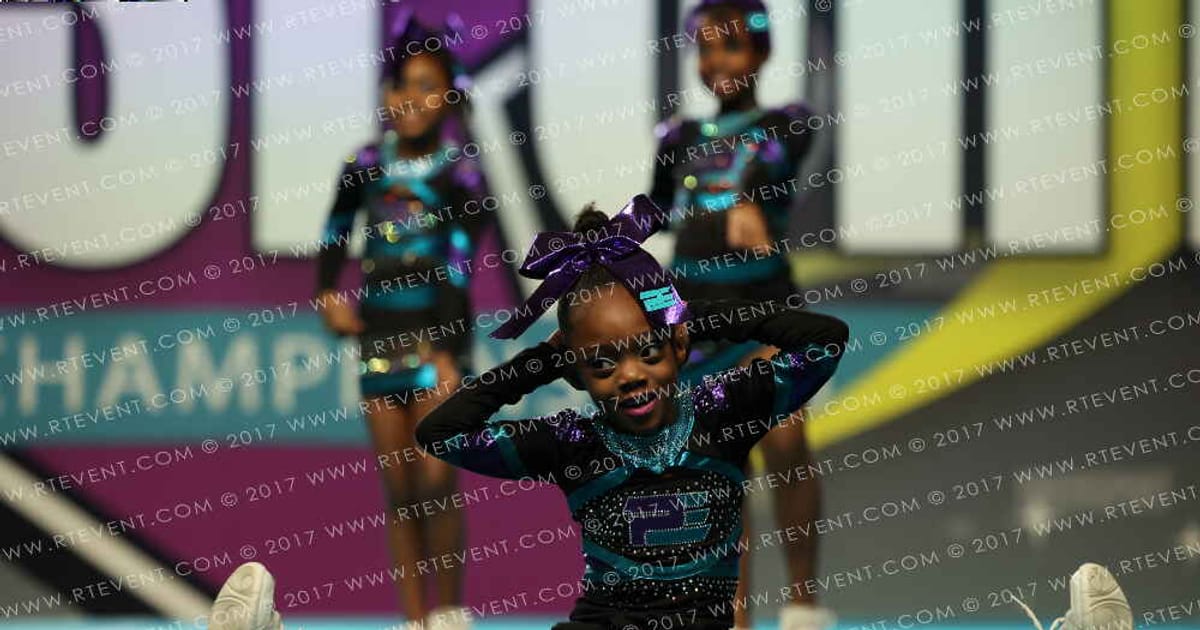 Platinum Elite Allstars Glitter Girls · CHEERSPORT NATIONALS HALL C1