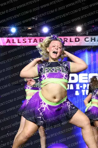 Iowa X-Plosion Cheer & Tumbling Thunderstruck
