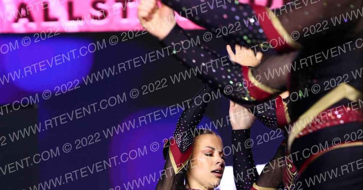 Giants Elite Crimson · All Star Worlds Tuesday and Thursday