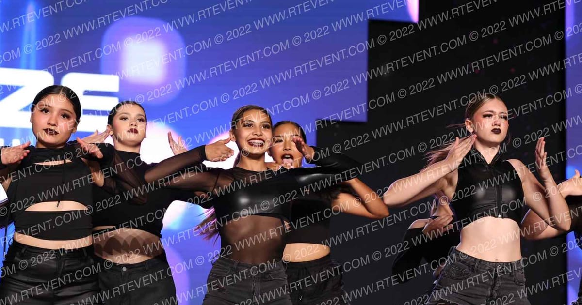 Flippin' Out Athletics Faze · All Star Worlds Tuesday and Thursday