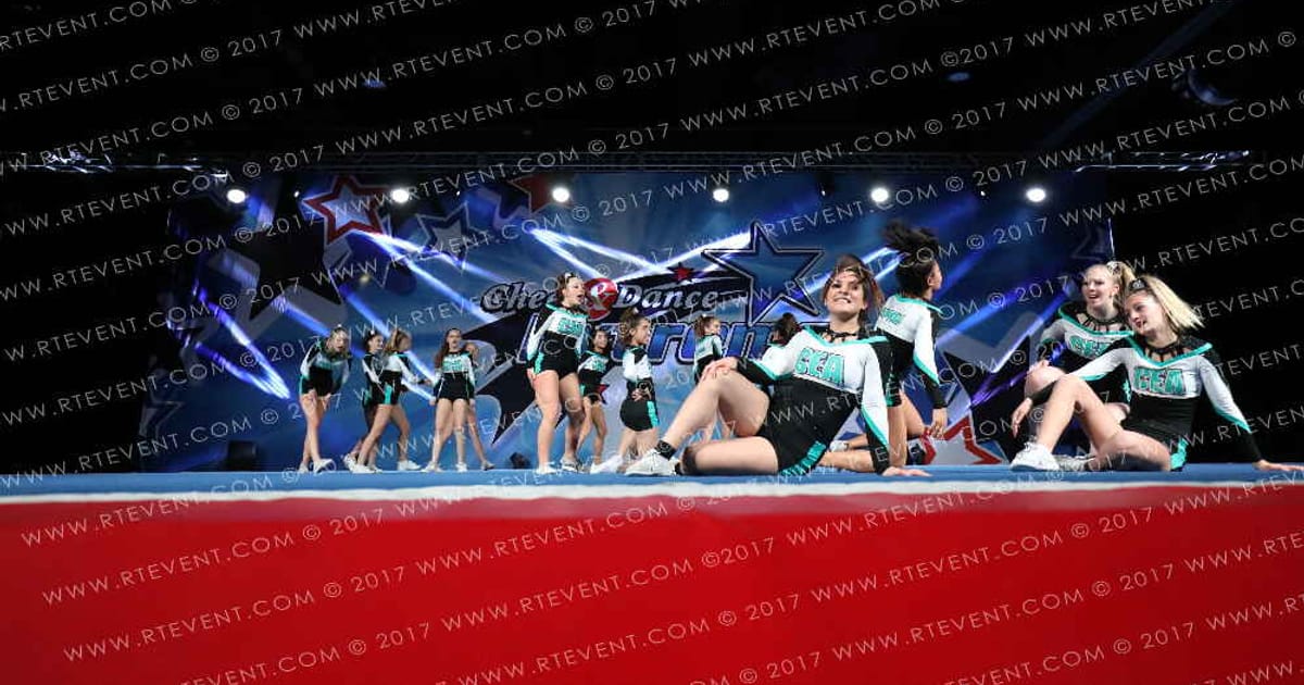 Cheer Extreme DMV Mt Airy Stealth · Holiday Spectacular