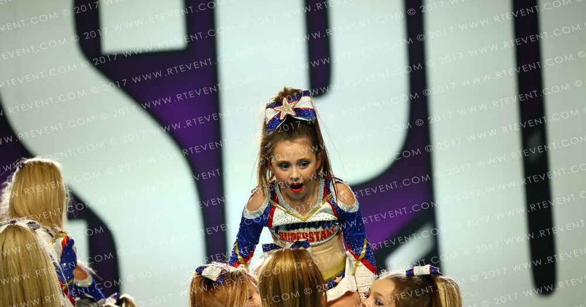 Famous Superstars GLAM SQUAD · CHEERSPORT NATIONALS HALL B3