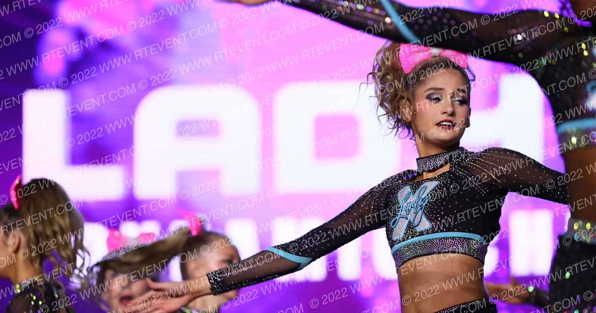 Dynamic Cheer Lady X · All Star Worlds Wednesday