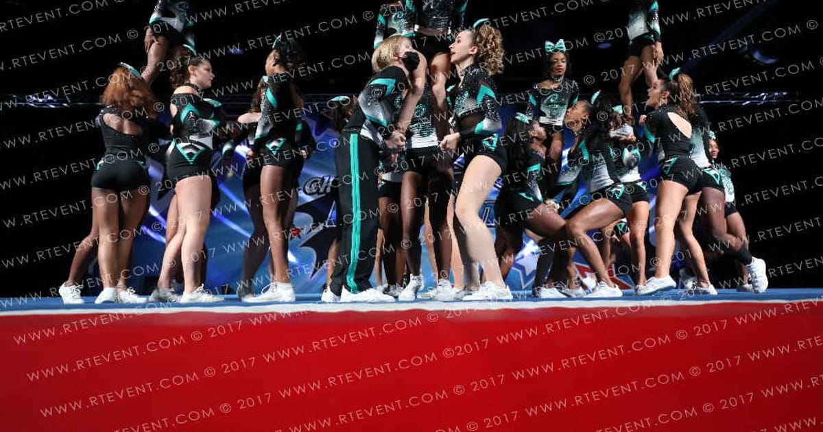 Cheer Extreme Maryland Glamour Queens and Kings · Holiday Spectacular