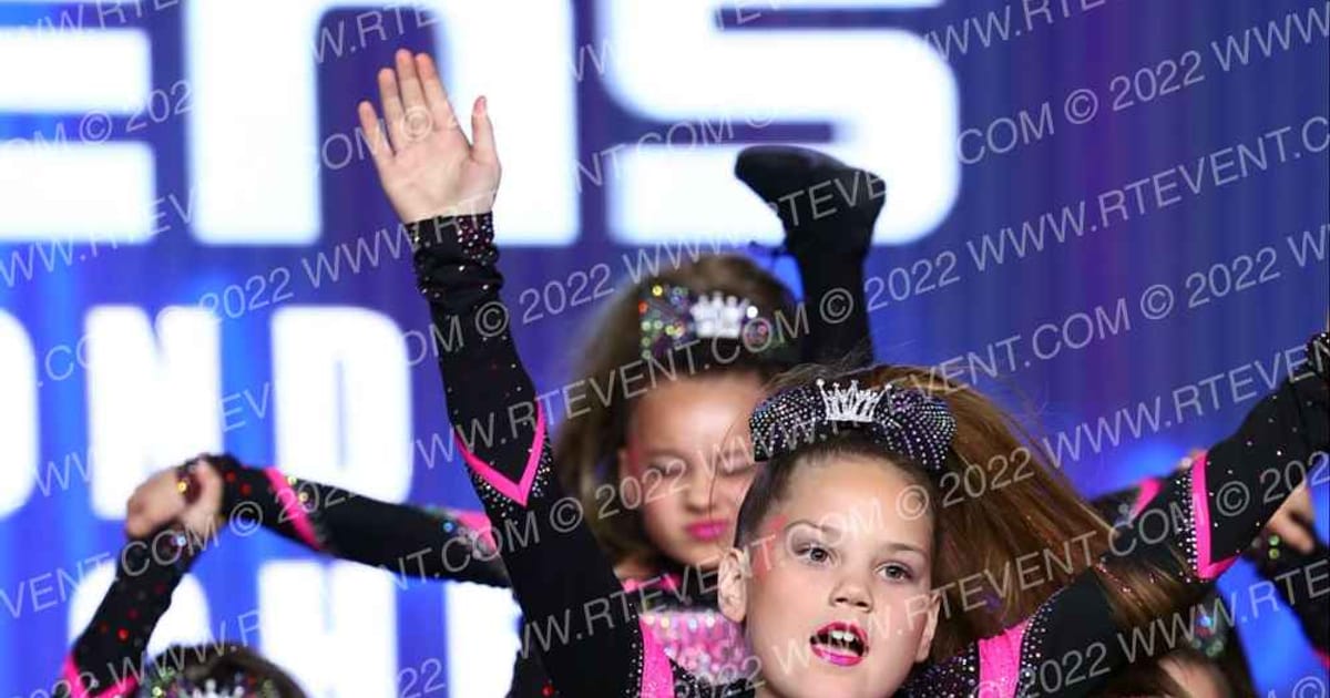 Diamond All Star Cheer Mini Queens · All Star Worlds Thursday