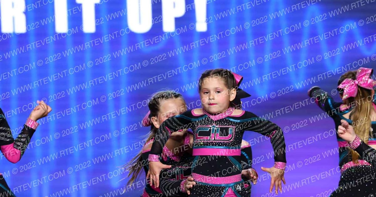 CHEER IT UP! MINI SAPPHIRES · All Star Worlds Thursday