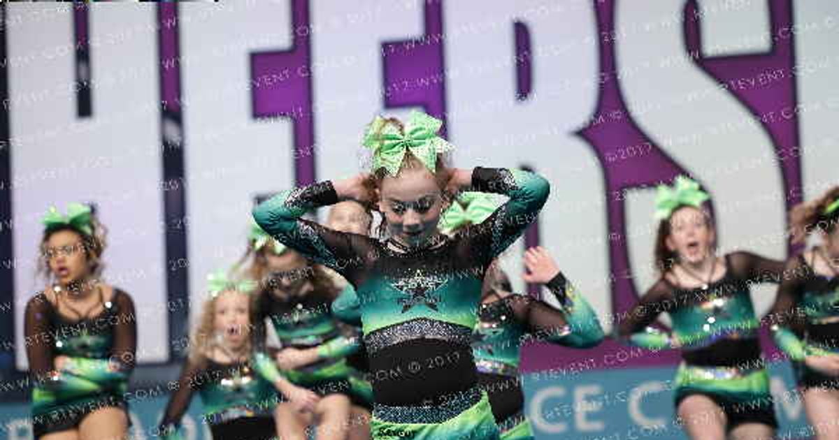 Element Elite Tumbling and Cheer PLATINUM · CHEERSPORT NATIONALS HALL C2