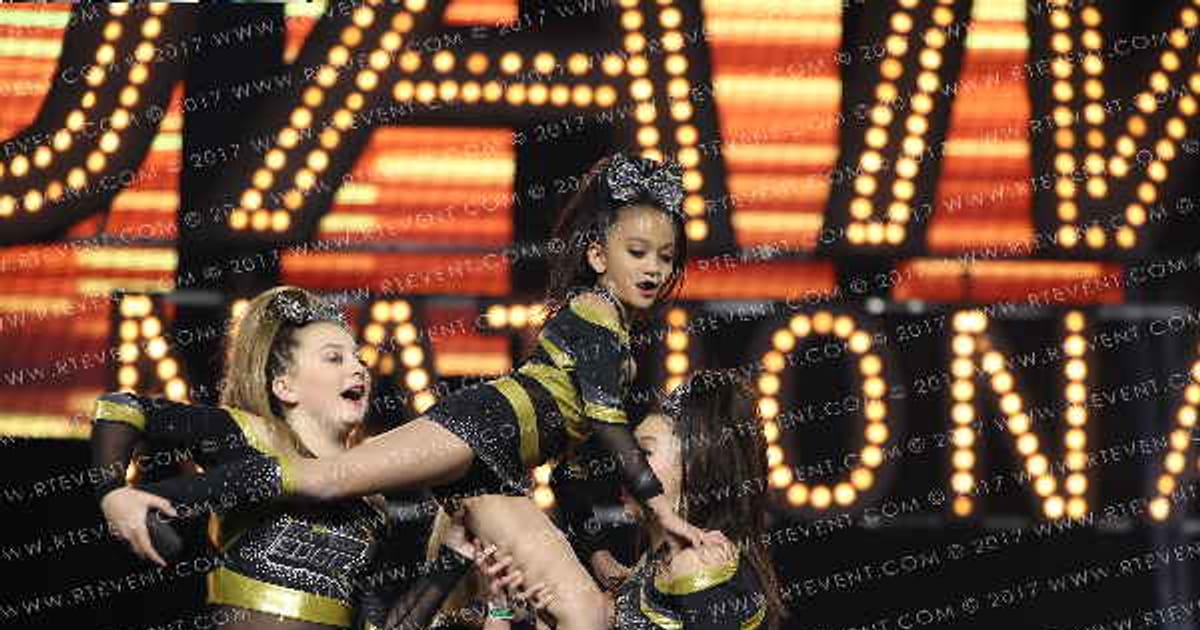 EASTSIDE EDGE CHEER LADY BOLTZ · DII Allstar Nationals