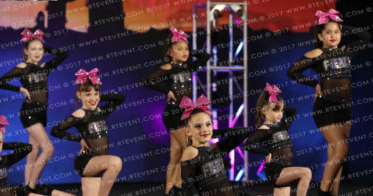 Lady Heirs Fierce Cheer Elite · Roseville