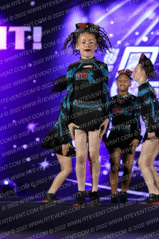 413 CHEER CODE RED