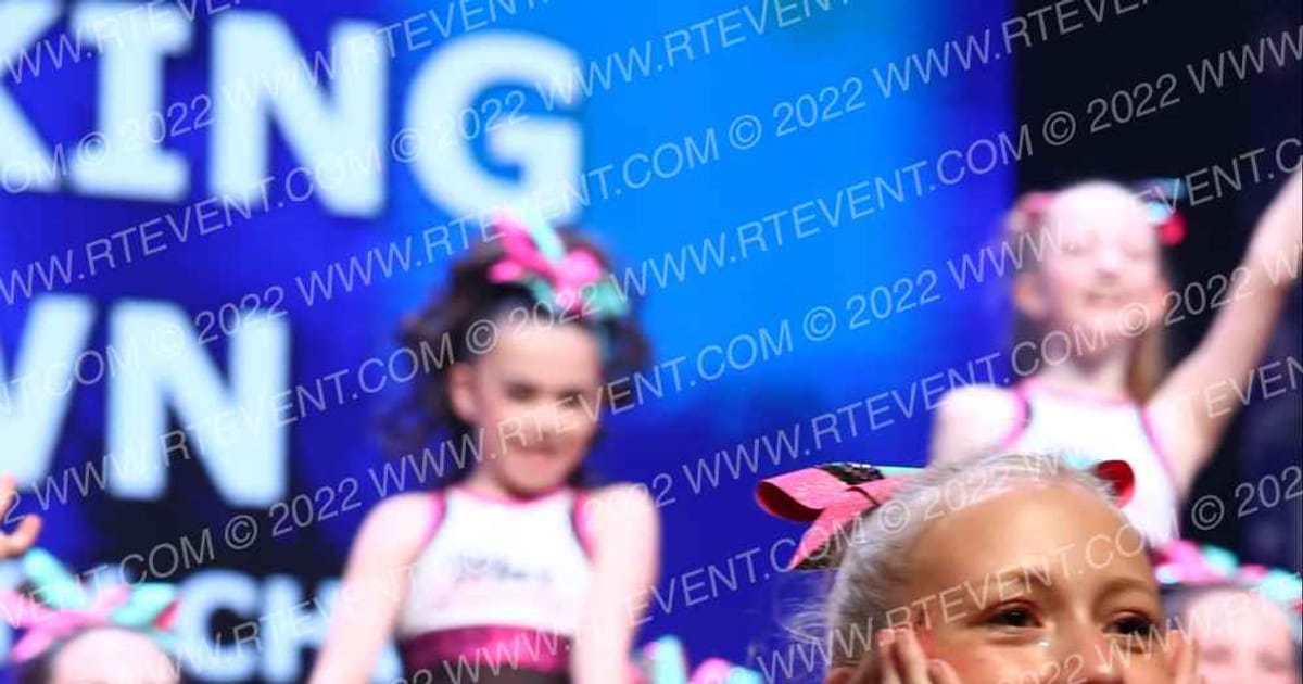 Max Velocity Cheer Breaking Dawn · Prep and Rec