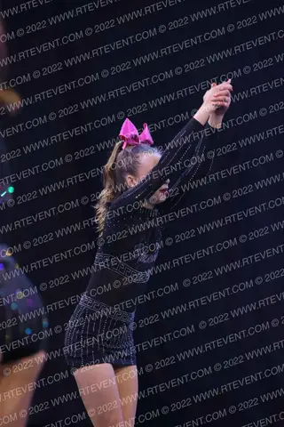 Cheers! Elite Spirit Gym Blackout