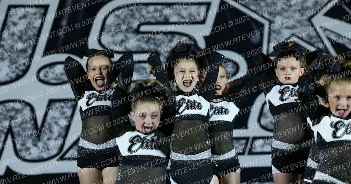 Elite Cheer Center Moonlight · The US Finals Louisville