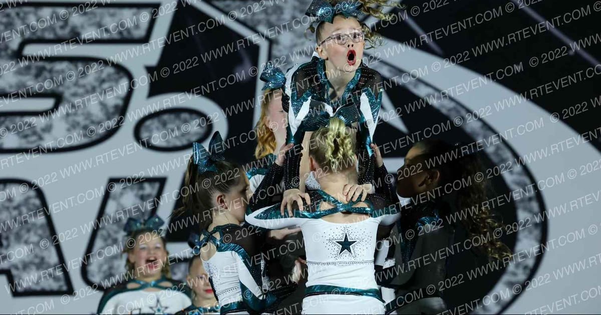 Cheer Fusion Elite Youth Lightning · The US Finals Louisville