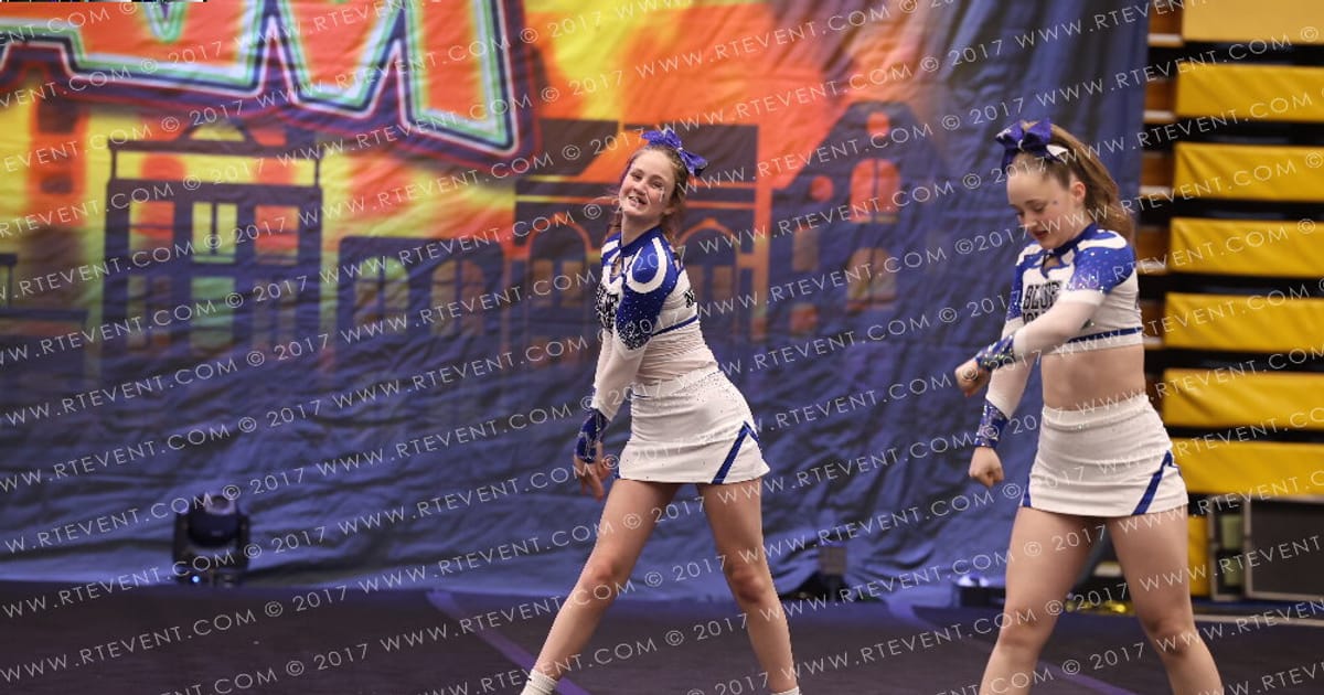 Blue Wolves Cheerleading Star Wolves · FC Amsterdam