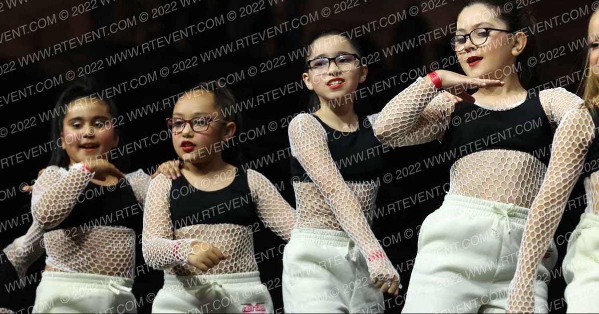 ENCORE DANCE THE GURLZ · The Pinnacle Cheerleading Championship