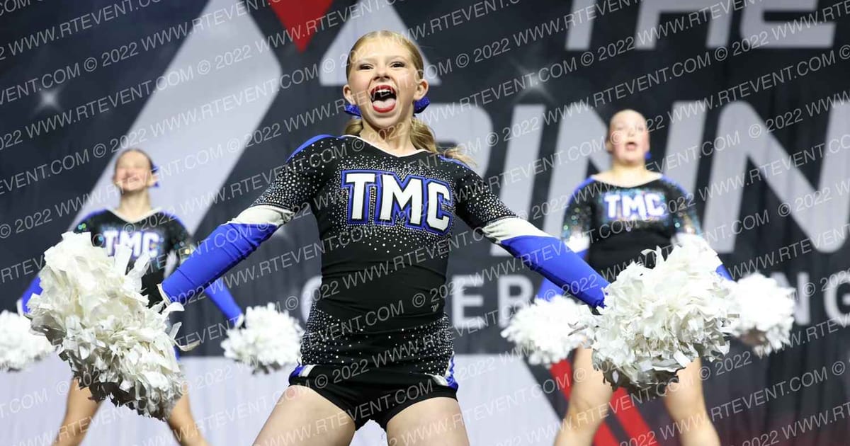 THE MOVEMENT CENTER EXPLOSION · The Pinnacle Cheerleading Championship
