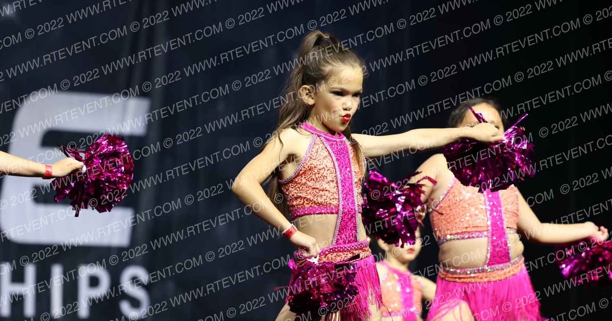 ENCORE DANCE FAB 5 · The Pinnacle Cheerleading Championship