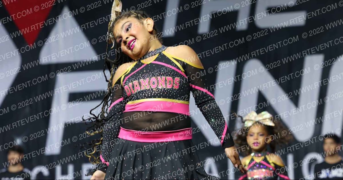 DIAMONDS XTREME MINI MAYHEM · The Pinnacle Cheerleading Championship