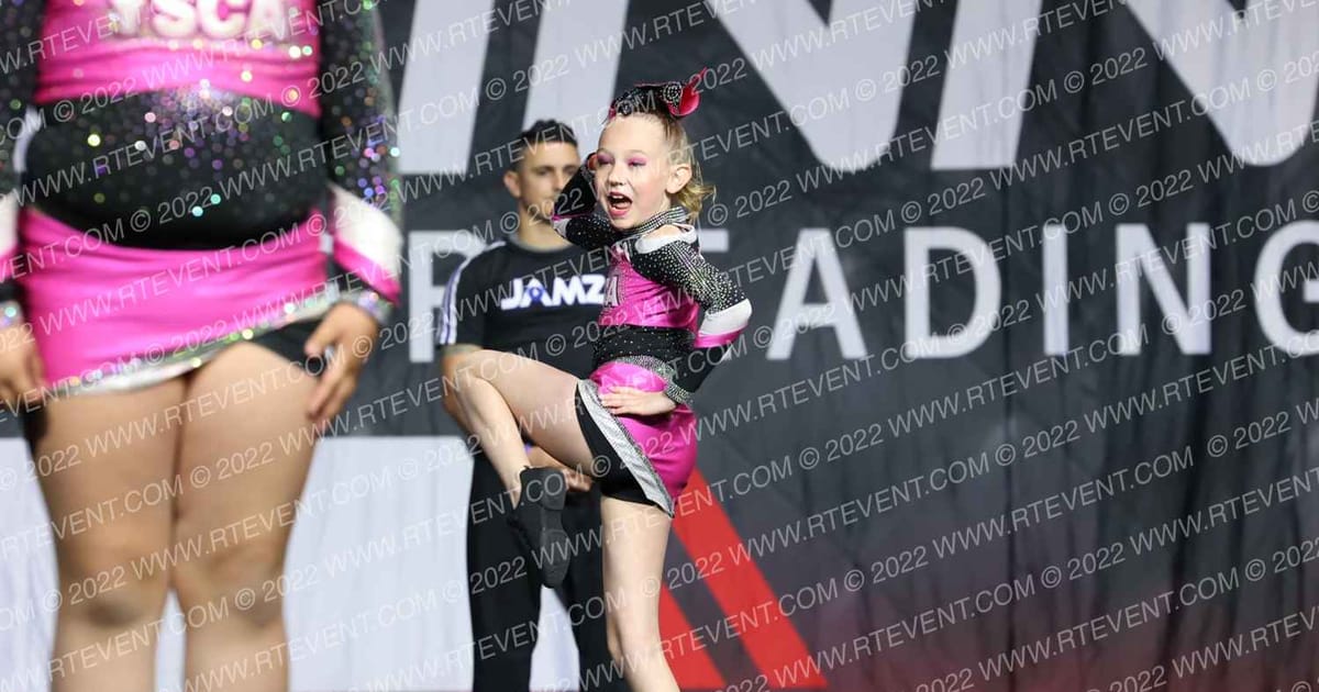 YSCA PINK DIAMONDS · The Pinnacle Cheerleading Championship