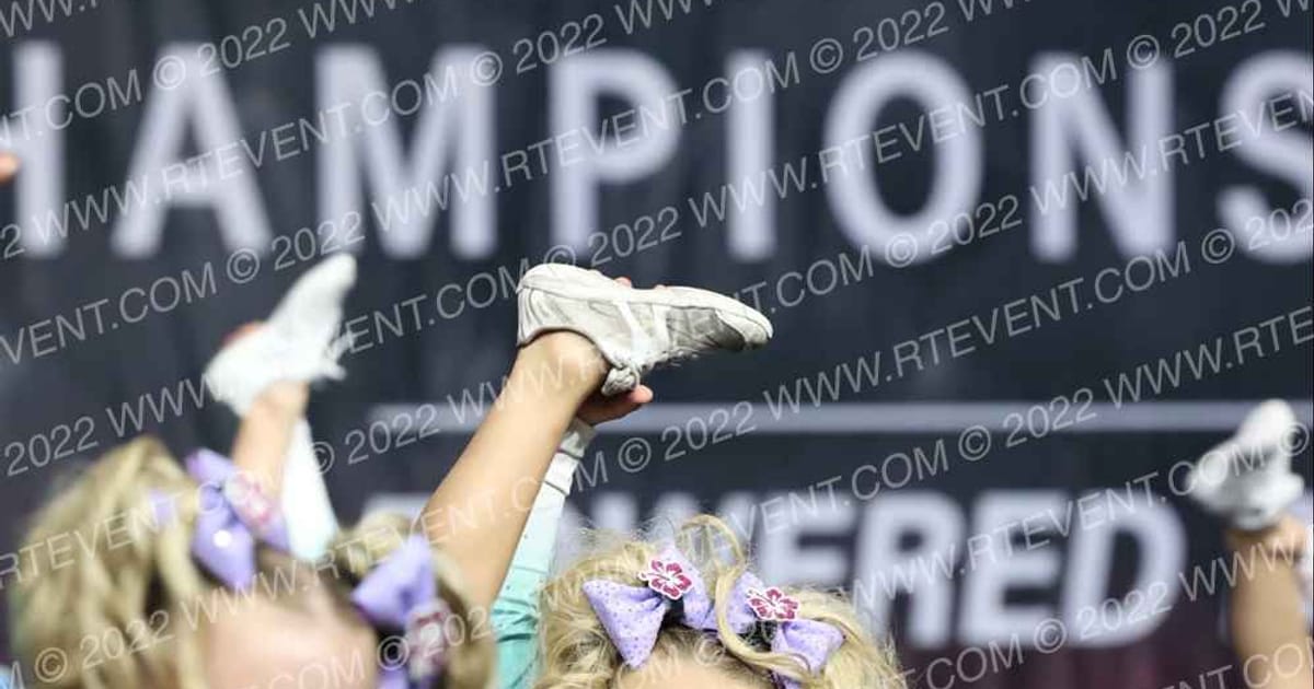 OC ELITE TEENY WAHINES · The Pinnacle Cheerleading Championship