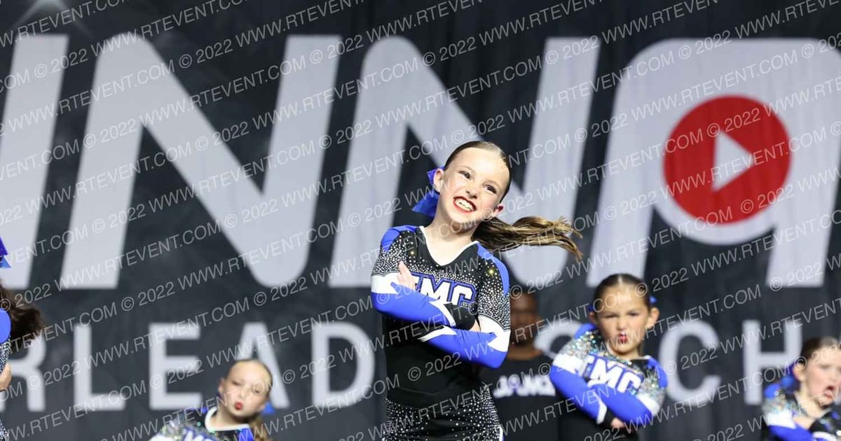 THE MOVEMENT CENTER FLASH · The Pinnacle Cheerleading Championship