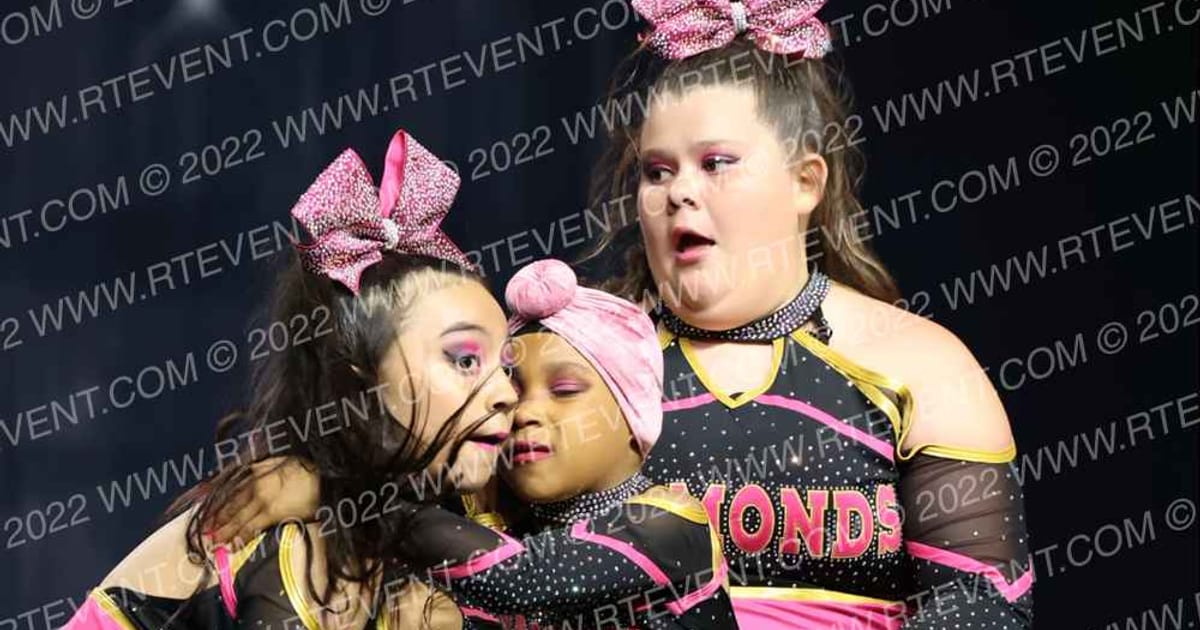 DIAMONDS XTREME RECKLESS · The Pinnacle Cheerleading Championship