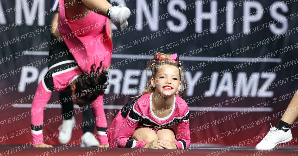 CENTRAL OREGON ELITE DIAMONDS · The Pinnacle Cheerleading Championship