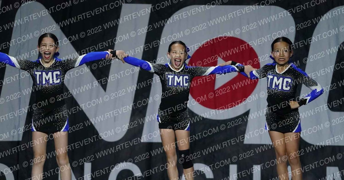 THE MOVEMENT CENTER IGNITE · The Pinnacle Cheerleading Championship
