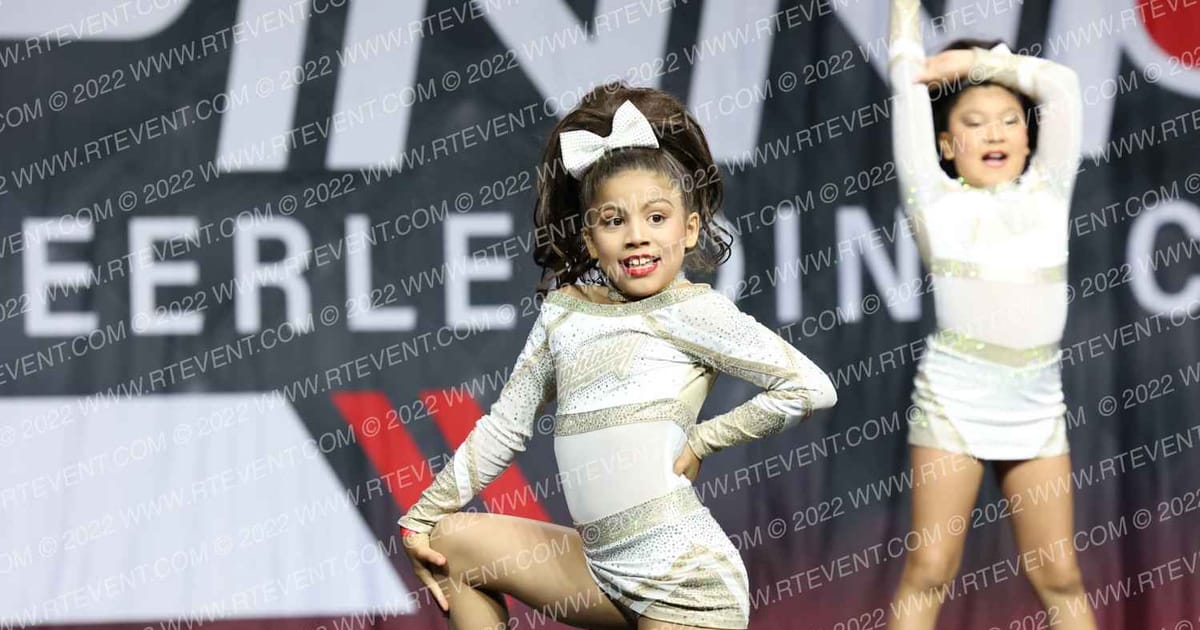 LIGHTNING ELITE SHIMMER · The Pinnacle Cheerleading Championship
