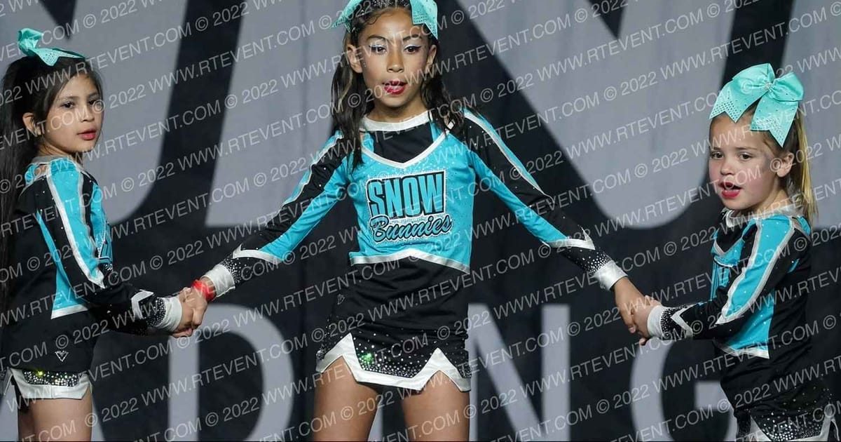 TAHOE ELITE CHEER TEAM JR SNOWBUNNIES · The Pinnacle Cheerleading Championship