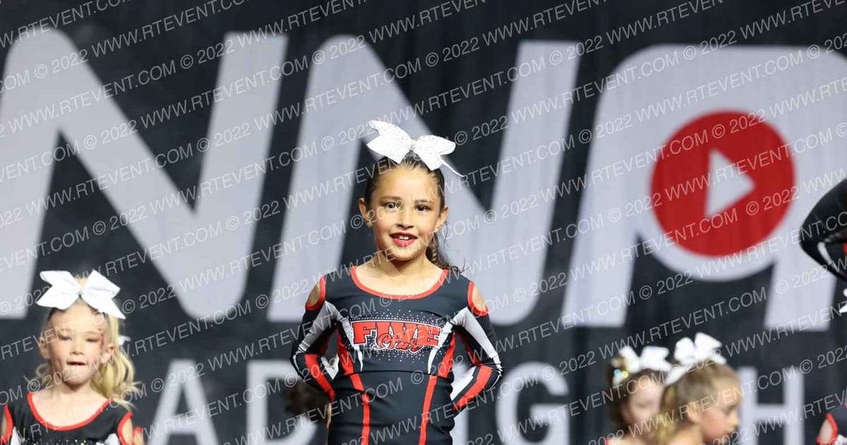 FIVE STAR ATHLETICS STARSTRUCK · The Pinnacle Cheerleading Championship