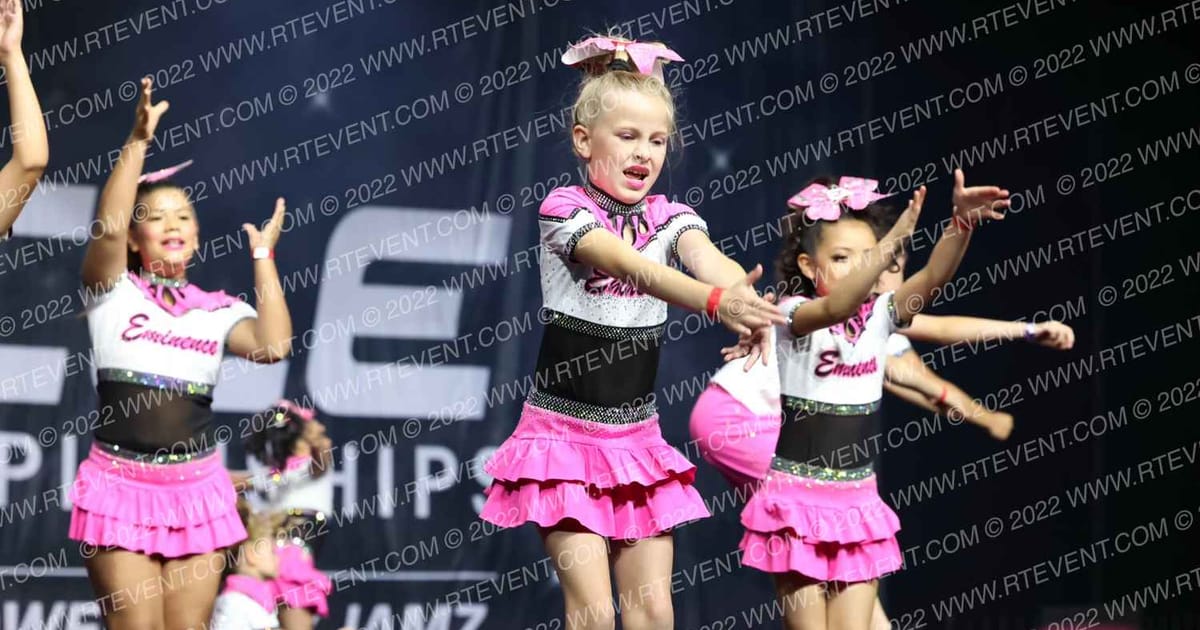 EMINENCE ATHLETICS ICONIC · The Pinnacle Cheerleading Championship