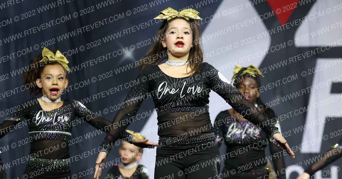 ONE LOVE ALLSTARS LADY LUCK · The Pinnacle Cheerleading Championship