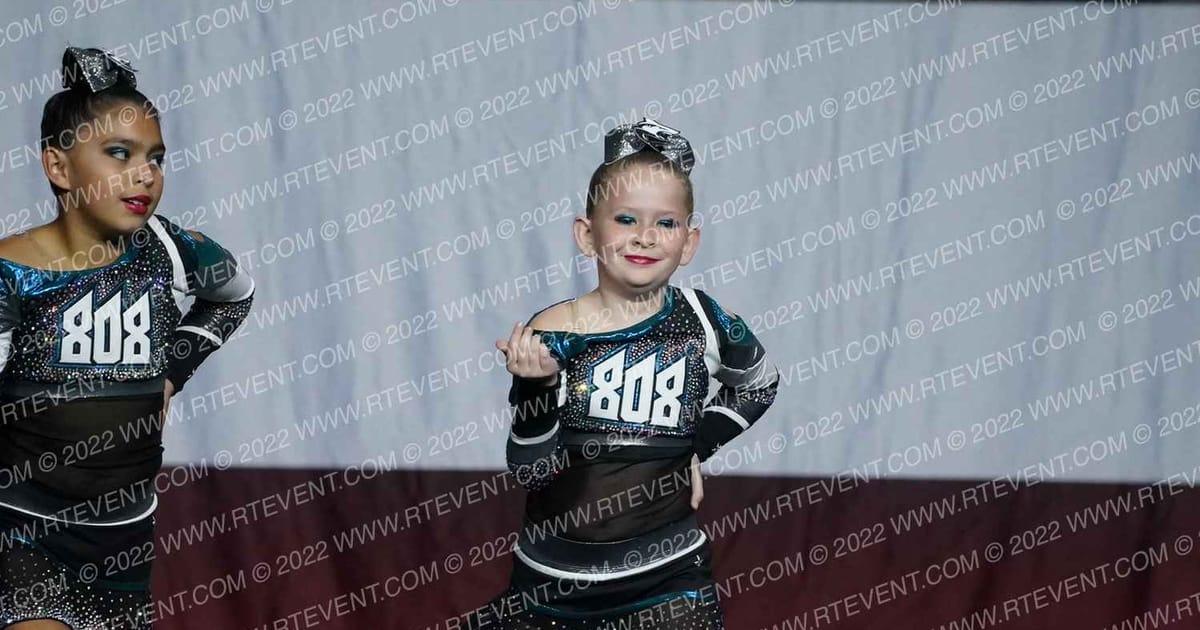 808 MINI JAWS · The Pinnacle Cheerleading Championship