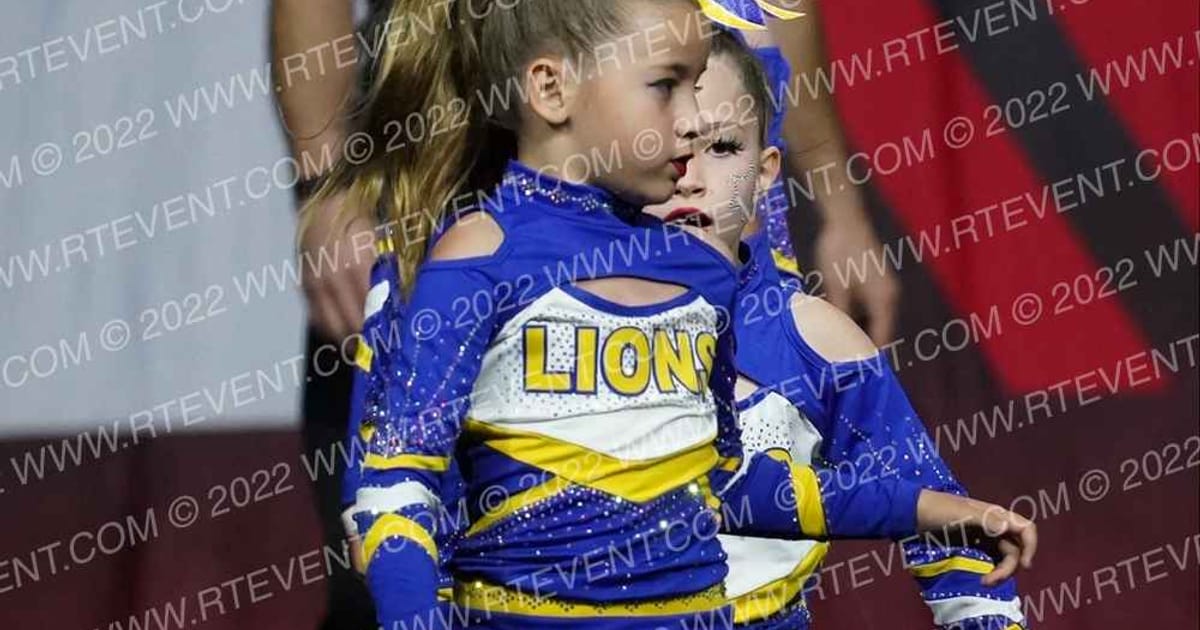 MOUNTAIN LIONS ELITE · The Pinnacle Cheerleading Championship