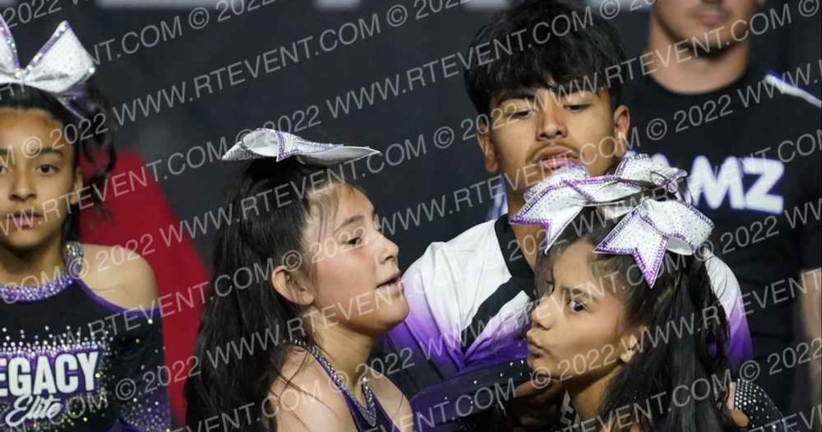 LEGACY ELITE ROYALTY · The Pinnacle Cheerleading Championship