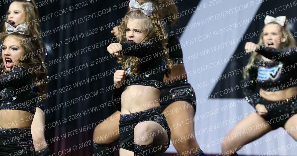 SIERRA VISTA ELITE SMOKE · The Pinnacle Cheerleading Championship