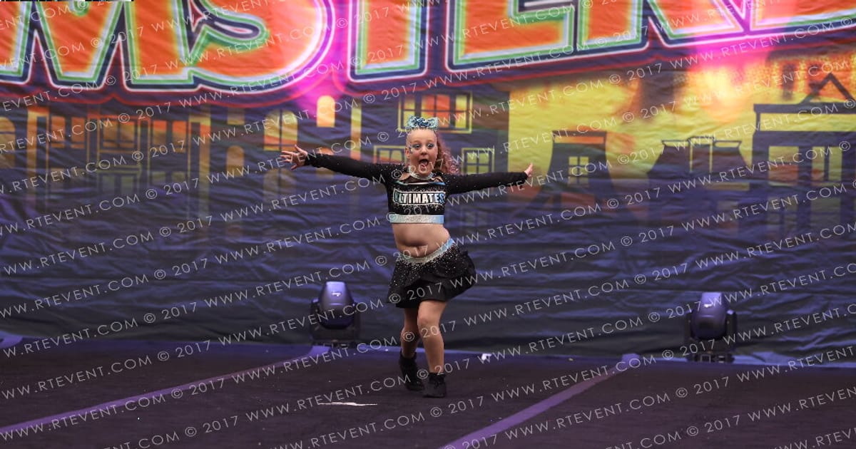 Ultimates cheerleading Evie-Hope Purdey · FC Amsterdam