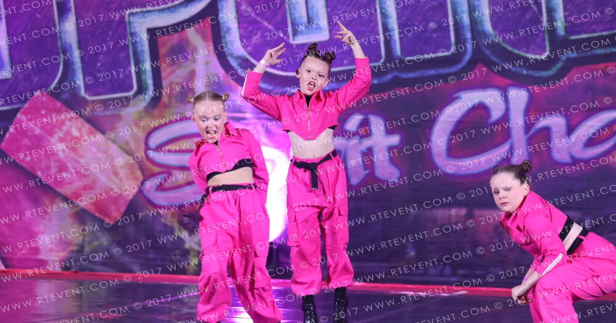 Fame Xtreme Dance  and Cheer Showstoppers · Superhero Spirit Challenge