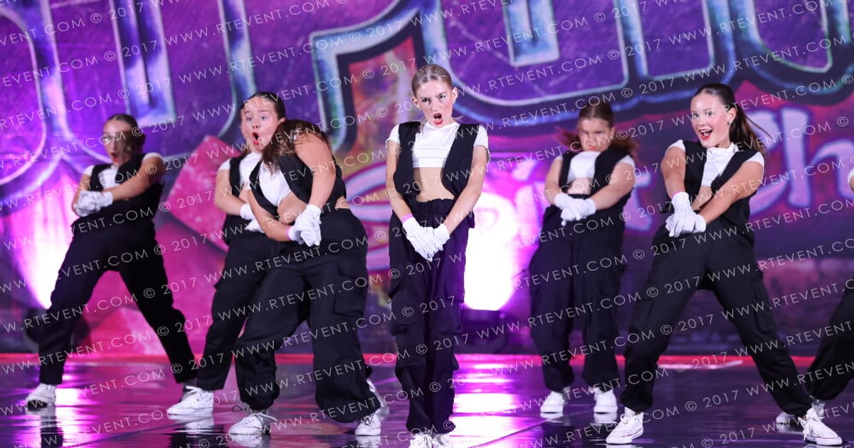 Team Love Cheer PASSION · Superhero Spirit Challenge