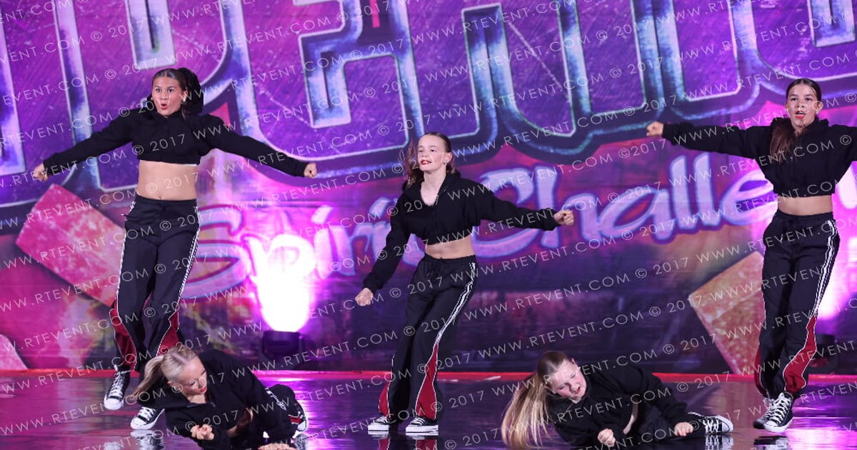Team Love Cheer QUEENS · Superhero Spirit Challenge